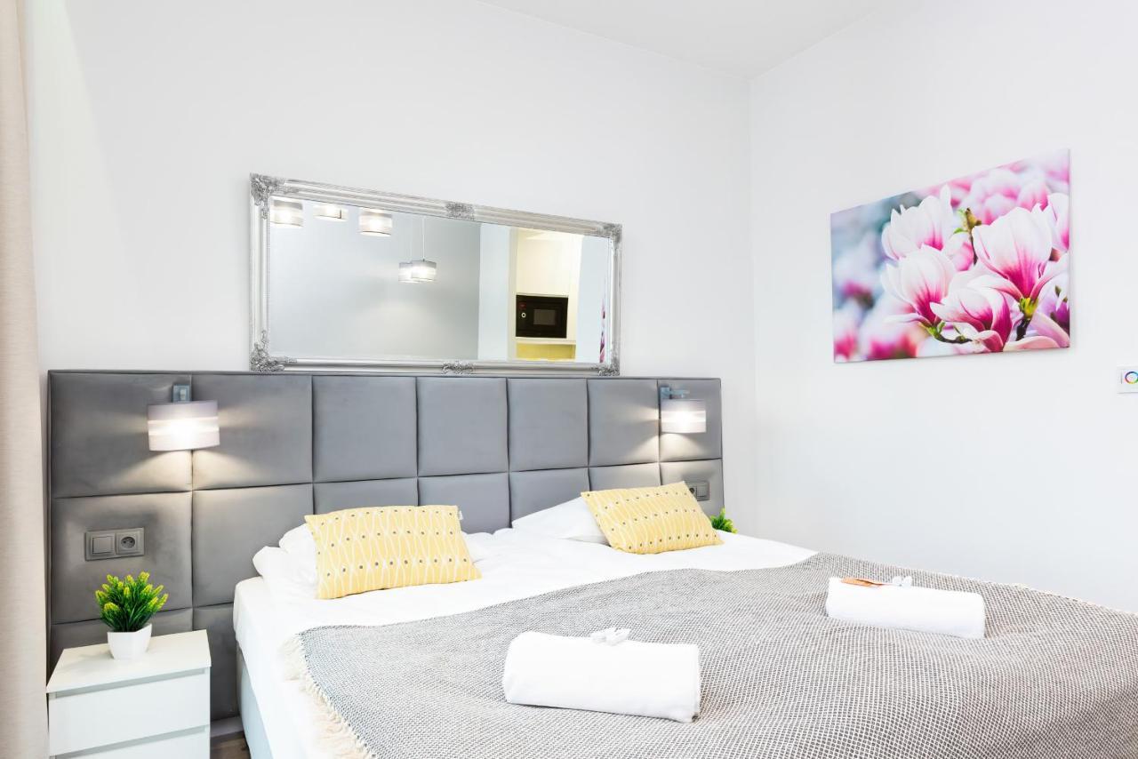 Apartments With Parking Warsaw Business Center By Noclegi Renters Exterior foto